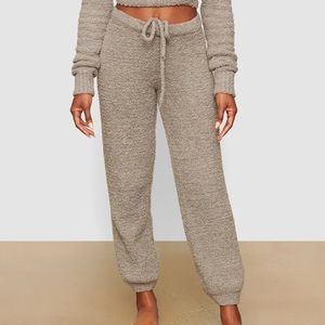 NWT SKIMS cozy set jogger and knit tank. Smoke. S M